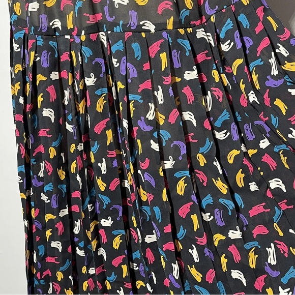 Vintage 80s Dress by Joy Gordon with Short Sleeves, Pleated skirt and Mod 80's - Picture 6 of 12